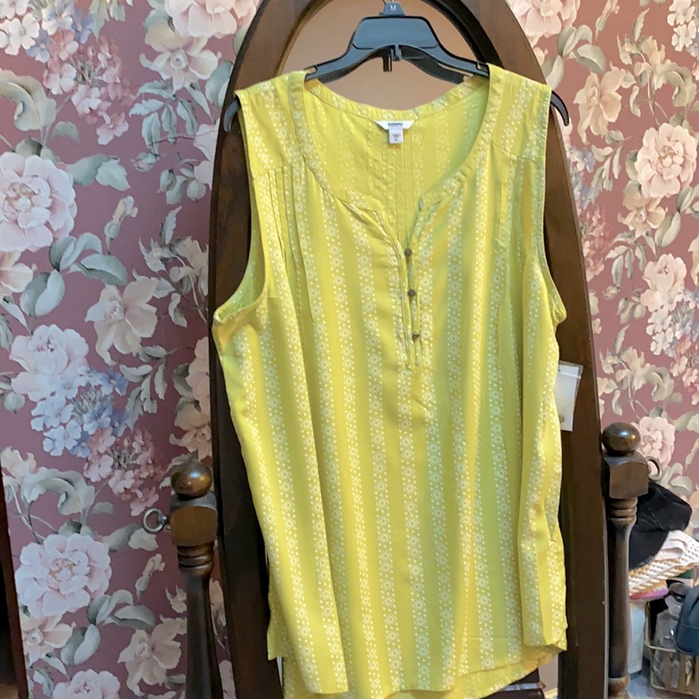 Yellow and white XL sleeveless top